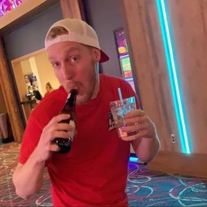 Meet your Posher, Colby